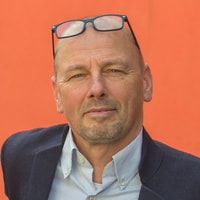 Pr Dominique Van de Velde