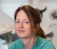 dr. Charlotte Rousseau